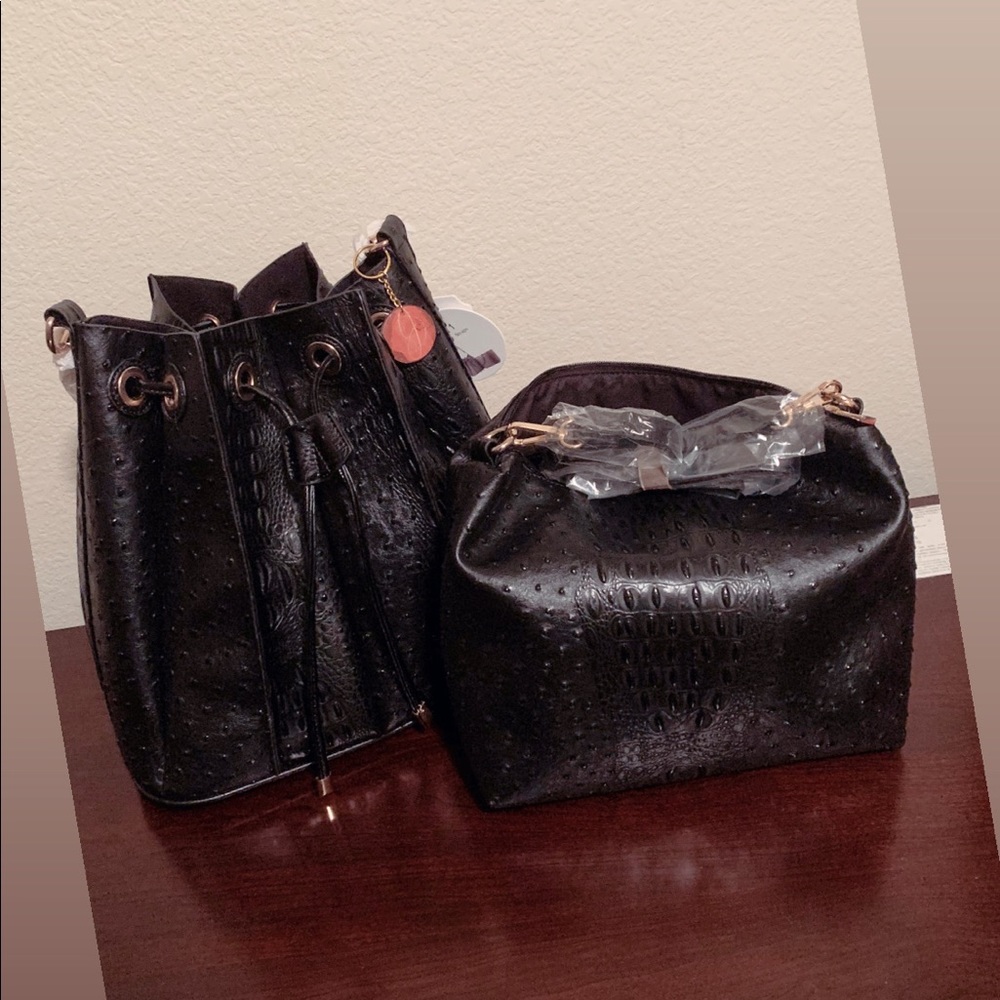 Croc drawstring hobo